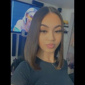 Meet your Posher, Aleisha